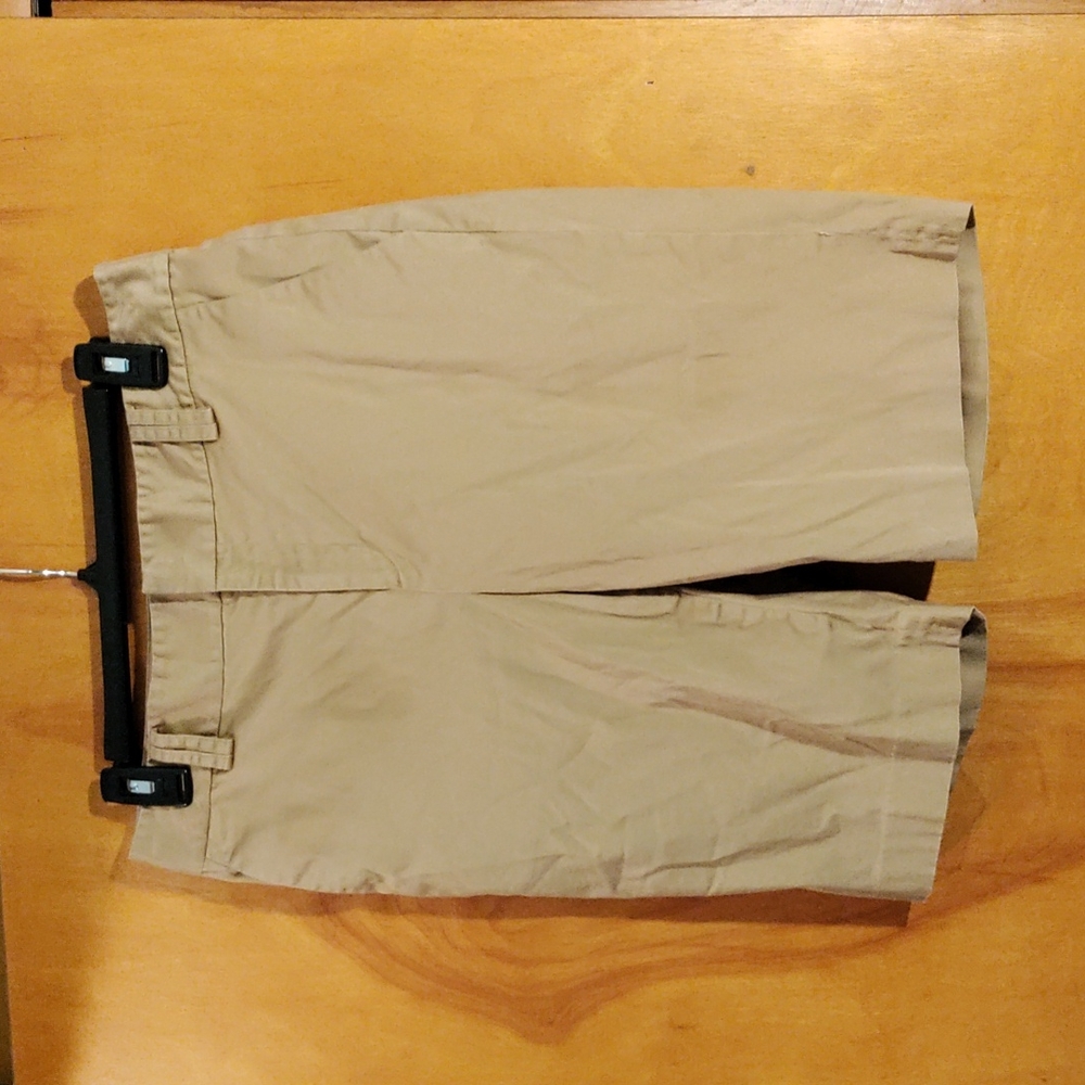 Ralph Lauren woman size 8 tan shorts